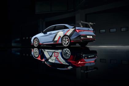 Hyundai Elantra N: Τώρα πιο «άγριο» με την έκδοση TCR